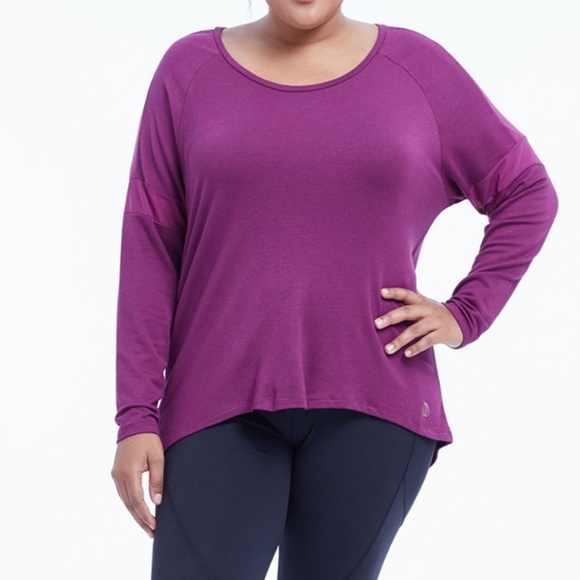 ❤️Sold❤️Balance Collection by Marika Yoga Tee - Picture 2 of 3